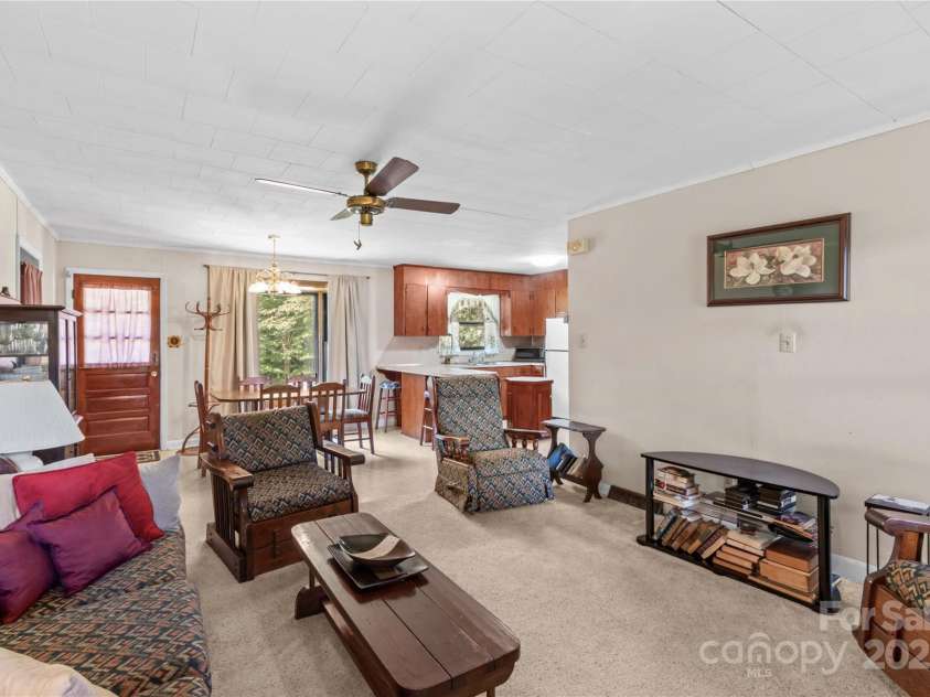 265 Rocky River Road, Mooresville, NC 28115.  MLS# CAR4313761, YatesRealty ID 11354. 