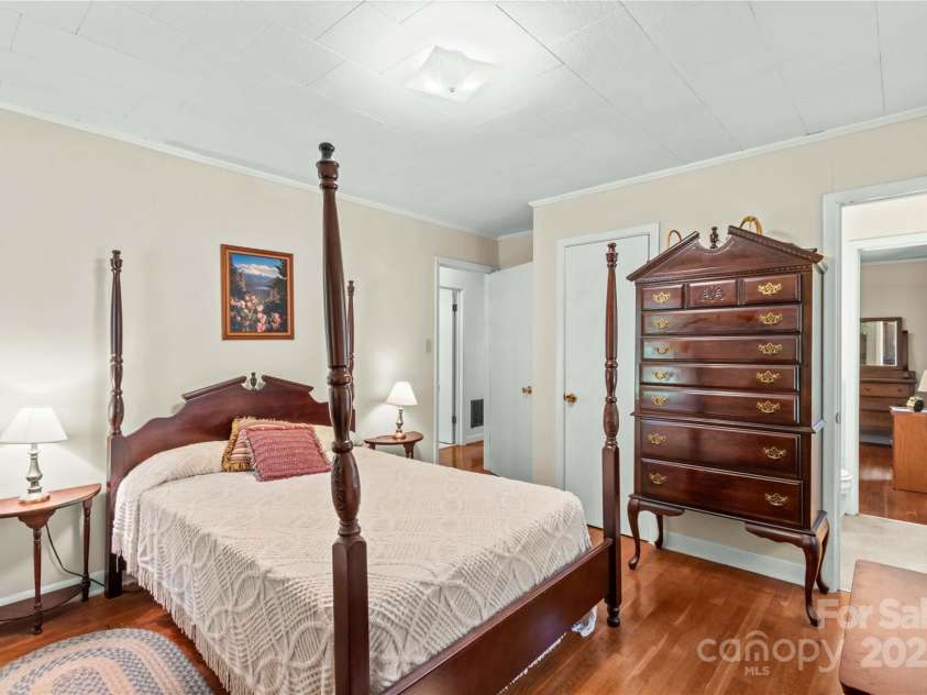 265 Rocky River Road, Mooresville, NC 28115.  MLS# CAR4313761, YatesRealty ID 11354. 