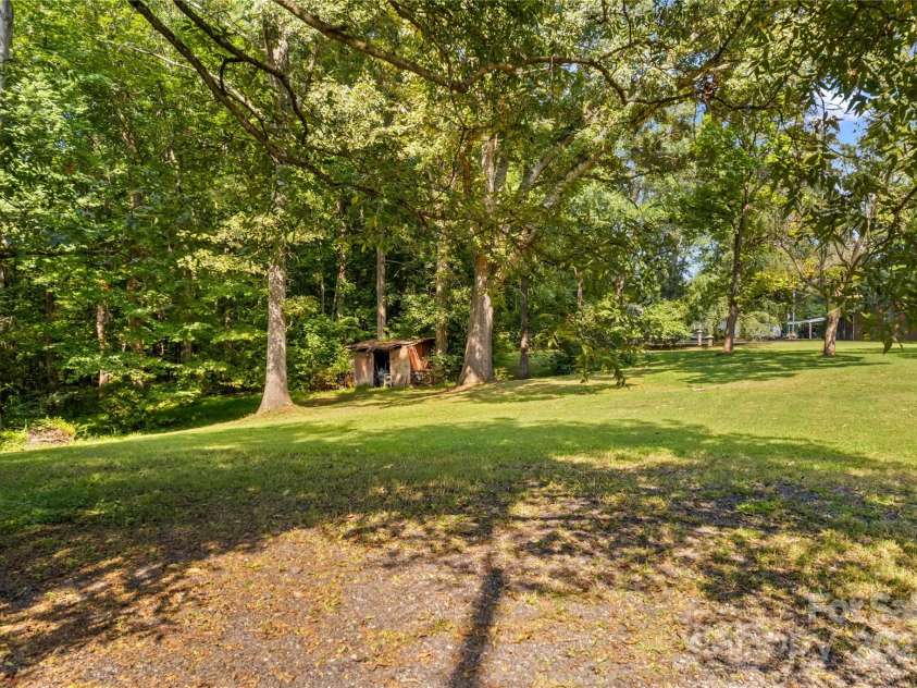 265 Rocky River Road, Mooresville, NC 28115.  MLS# CAR4313761, YatesRealty ID 11354. 
