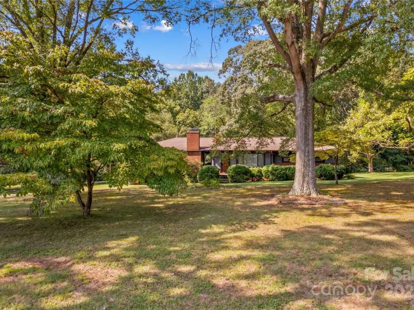 265 Rocky River Road, Mooresville, NC 28115.  MLS# CAR4313761, YatesRealty ID 11354. 