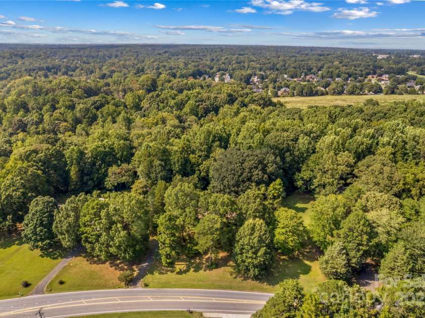 265 Rocky River Road, Mooresville, NC 28115.  MLS# CAR4313761, YatesRealty ID 11354. 