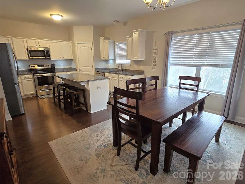 5177 Oak Circle, Granite Falls, NC 28630.  MLS# CAR4339969, YatesRealty ID 11355. 