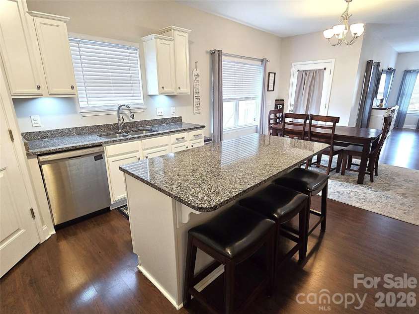 5177 Oak Circle, Granite Falls, NC 28630.  MLS# CAR4339969, YatesRealty ID 11355. 