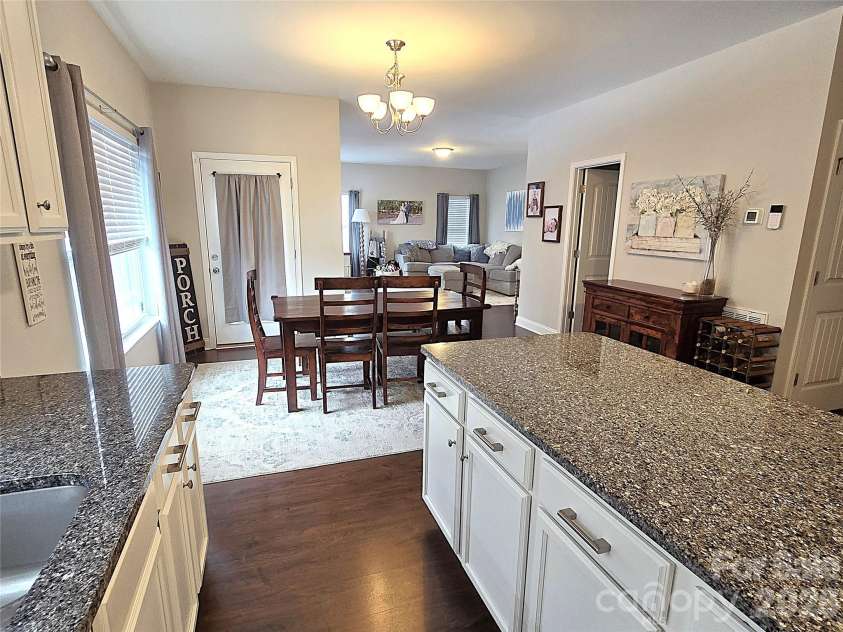 5177 Oak Circle, Granite Falls, NC 28630.  MLS# CAR4339969, YatesRealty ID 11355. 