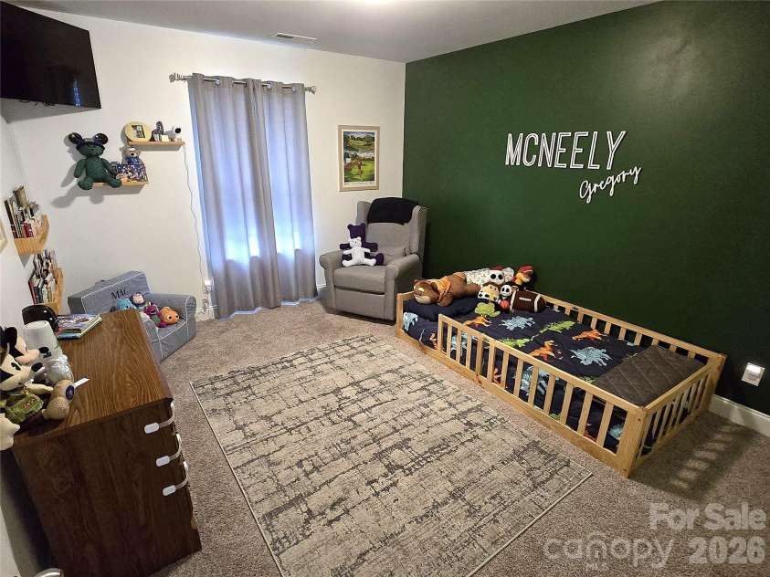 5177 Oak Circle, Granite Falls, NC 28630.  MLS# CAR4339969, YatesRealty ID 11355. 