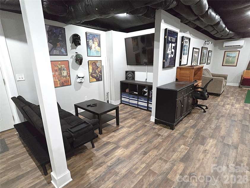 5177 Oak Circle, Granite Falls, NC 28630.  MLS# CAR4339969, YatesRealty ID 11355. 