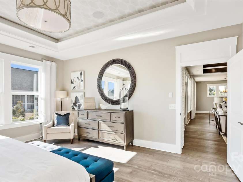 13241 Cozy Court, Charlotte, NC 28215.  MLS# CAR4256204, YatesRealty ID 11357. Owner's Suite