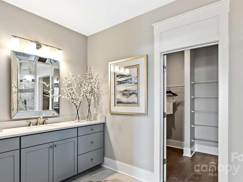 13241 Cozy Court, Charlotte, NC 28215.  MLS# CAR4256204, YatesRealty ID 11357. Owner's Suite Bath