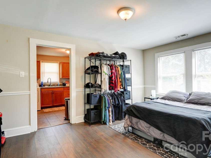 312 & 314 Charlotte Avenue, Mount Holly, NC 28120.  MLS# CAR4358116, YatesRealty ID 11357. 