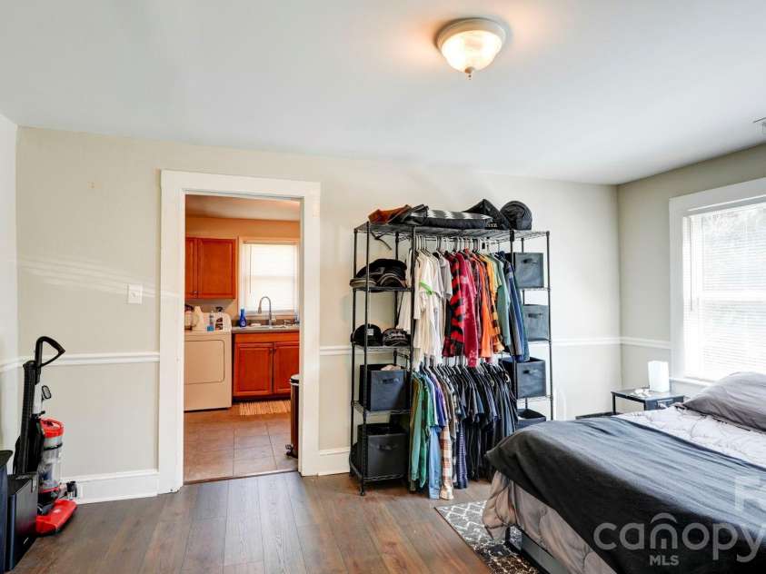 312 & 314 Charlotte Avenue, Mount Holly, NC 28120.  MLS# CAR4358116, YatesRealty ID 11357. 