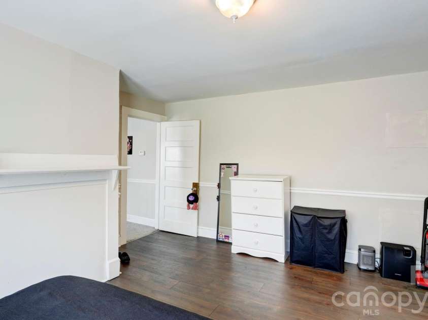 312 & 314 Charlotte Avenue, Mount Holly, NC 28120.  MLS# CAR4358116, YatesRealty ID 11357. 