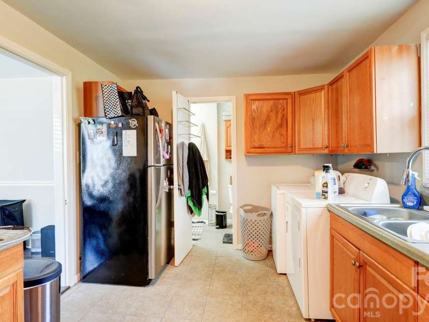 312 & 314 Charlotte Avenue, Mount Holly, NC 28120.  MLS# CAR4358116, YatesRealty ID 11357. 