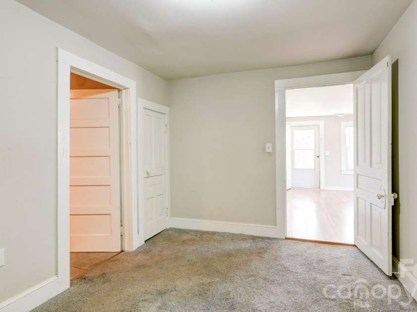 312 & 314 Charlotte Avenue, Mount Holly, NC 28120.  MLS# CAR4358116, YatesRealty ID 11357. 