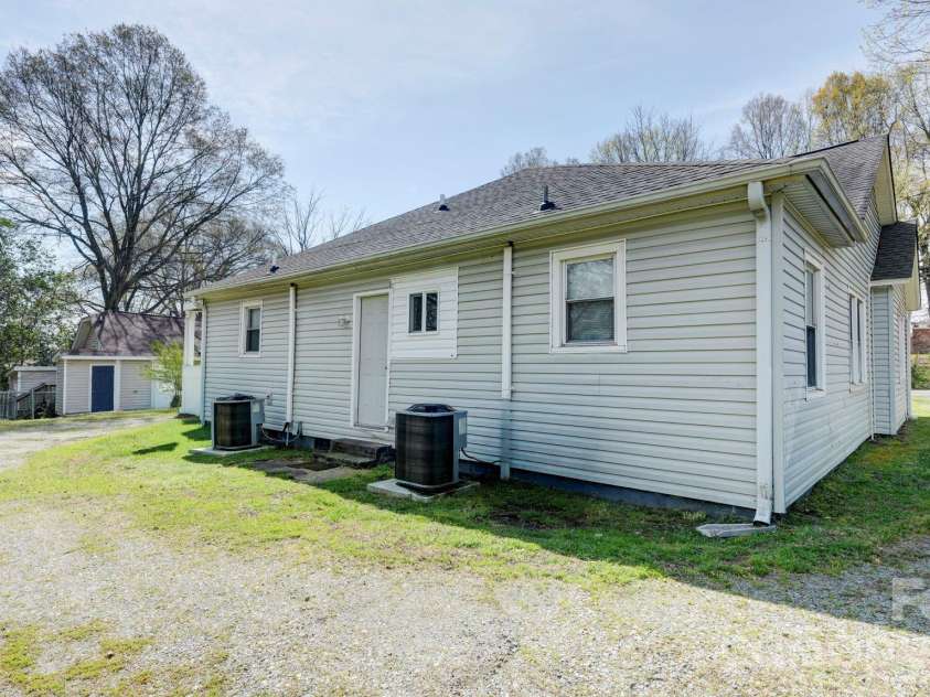 312 & 314 Charlotte Avenue, Mount Holly, NC 28120.  MLS# CAR4358116, YatesRealty ID 11357. Circular Drive