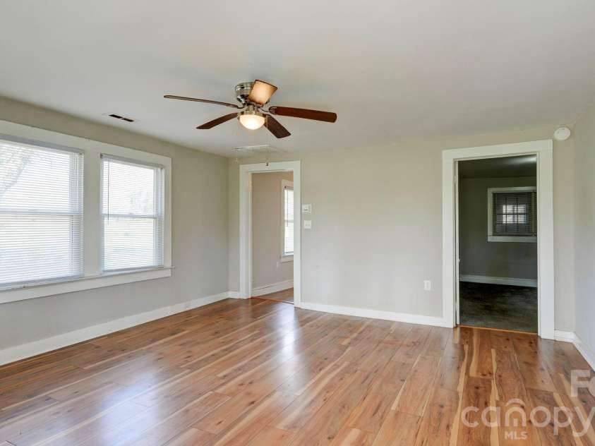 312 & 314 Charlotte Avenue, Mount Holly, NC 28120.  MLS# CAR4358116, YatesRealty ID 11357. Unit 314