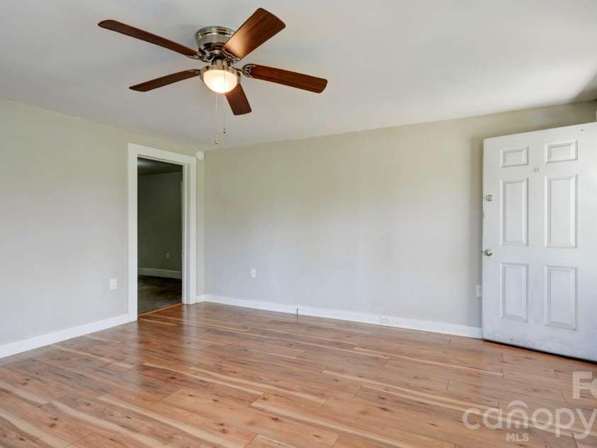 312 & 314 Charlotte Avenue, Mount Holly, NC 28120.  MLS# CAR4358116, YatesRealty ID 11357. Unit 314