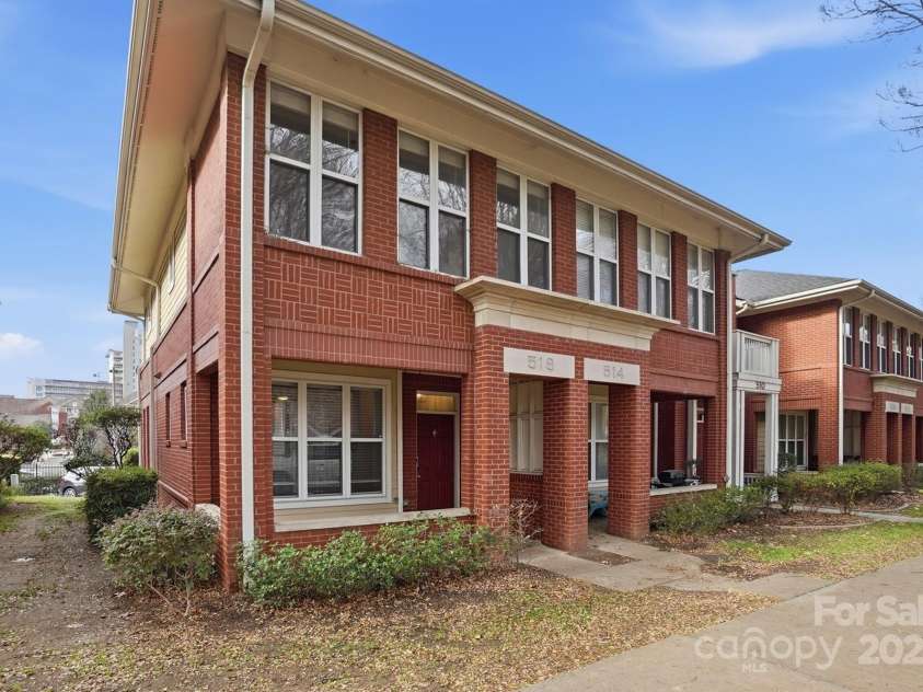 518 9th Street, Charlotte, NC 28202.  MLS# CAR4328040, YatesRealty ID 11358. 518 E 9TH