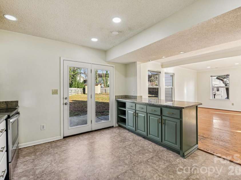 7106 Spring Creek Lane, Charlotte, NC 28273.  MLS# CAR4334554, YatesRealty ID 11359. 