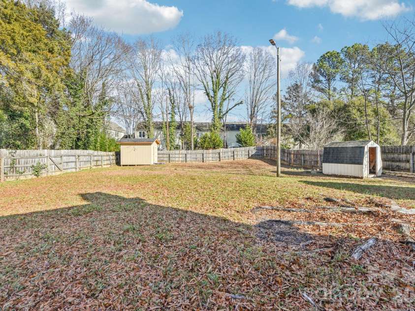 7106 Spring Creek Lane, Charlotte, NC 28273.  MLS# CAR4334554, YatesRealty ID 11359. 
