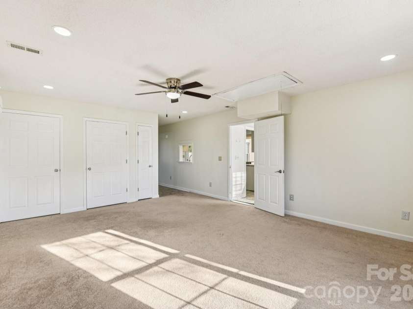 7106 Spring Creek Lane, Charlotte, NC 28273.  MLS# CAR4334554, YatesRealty ID 11359. Bedroom Down