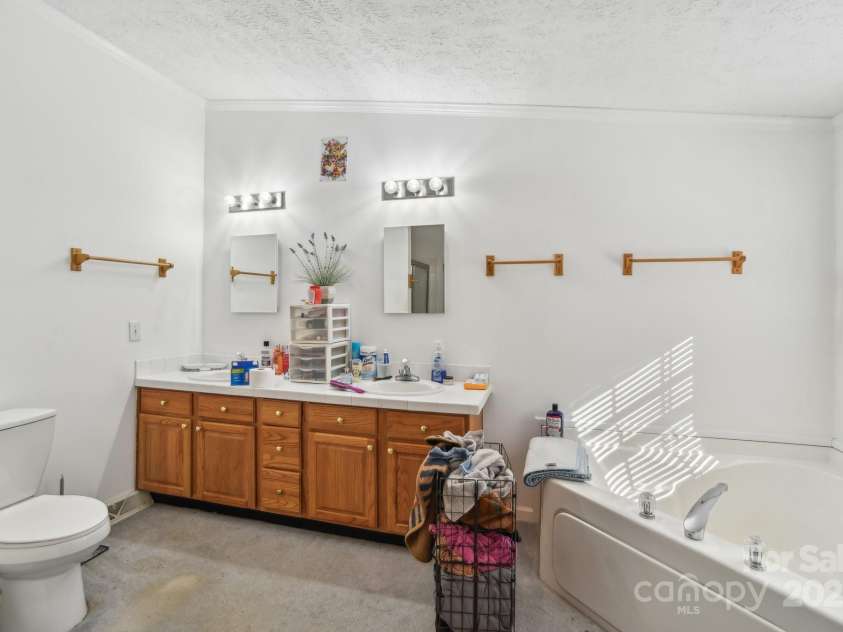 105 Harper Valley Lane, Lake Lure, NC 28746.  MLS# CAR4212740, YatesRealty ID 1136. 