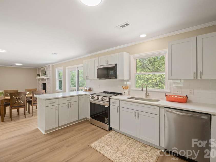 624 Flicker Street, Concord, NC 28027.  MLS# CAR4363583, YatesRealty ID 11360. 