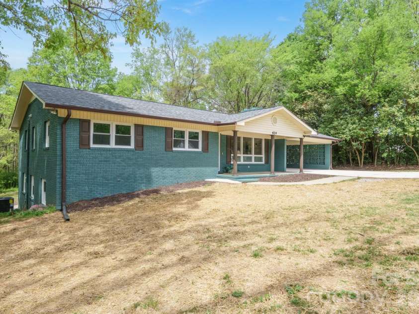 624 Flicker Street, Concord, NC 28027.  MLS# CAR4363583, YatesRealty ID 11360. 