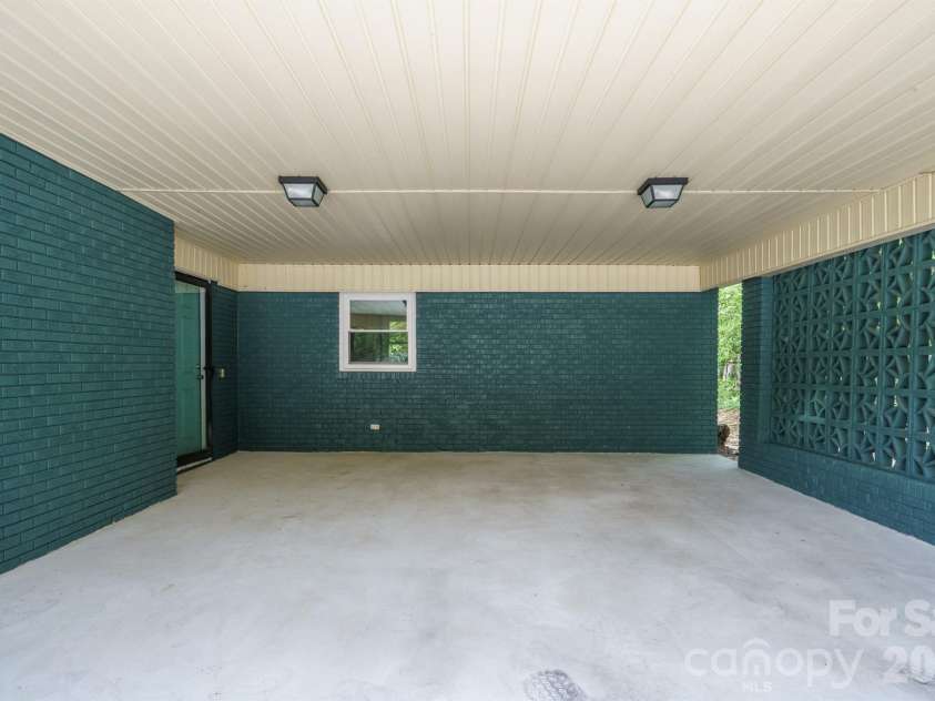 624 Flicker Street, Concord, NC 28027.  MLS# CAR4363583, YatesRealty ID 11360. 