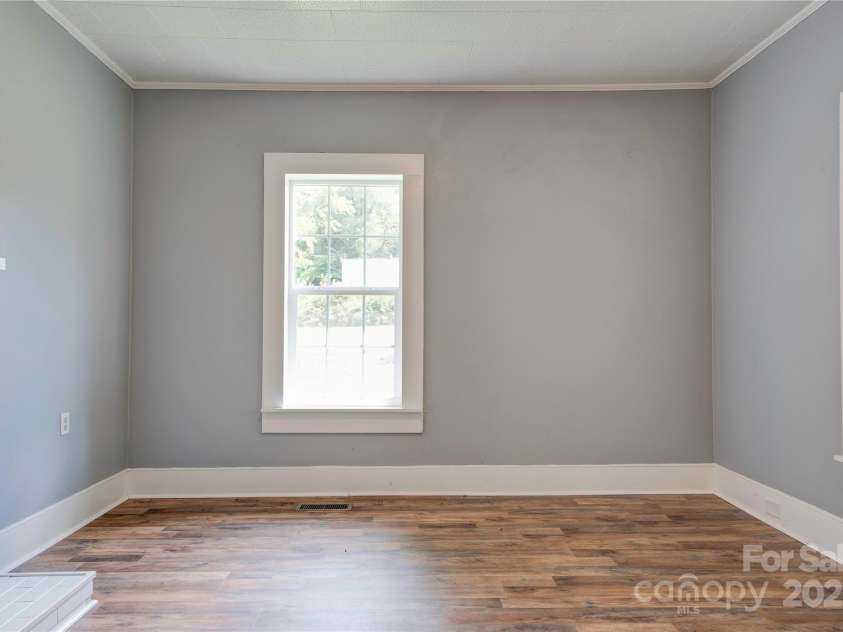 210 Moriah School Road, Casar, NC 28020.  MLS# CAR4244764, YatesRealty ID 11362. Living Room