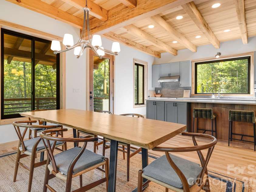 39 Bent Creek Preserve Road, Asheville, NC 28806.  MLS# CAR4359844, YatesRealty ID 11362. 