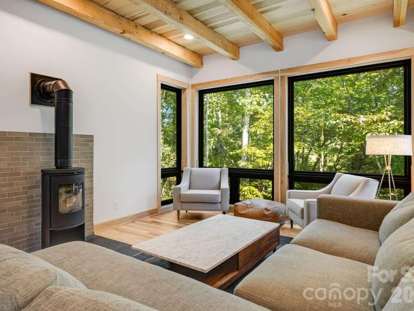 39 Bent Creek Preserve Road, Asheville, NC 28806.  MLS# CAR4359844, YatesRealty ID 11362. 