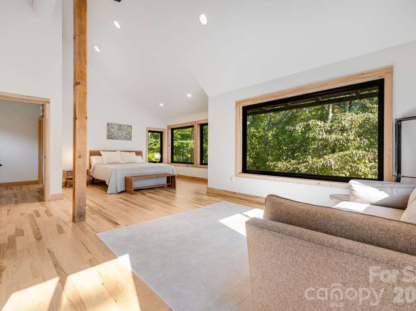 39 Bent Creek Preserve Road, Asheville, NC 28806.  MLS# CAR4359844, YatesRealty ID 11362. 