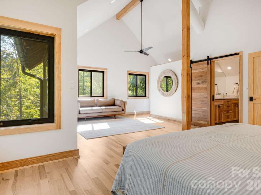 39 Bent Creek Preserve Road, Asheville, NC 28806.  MLS# CAR4359844, YatesRealty ID 11362. 