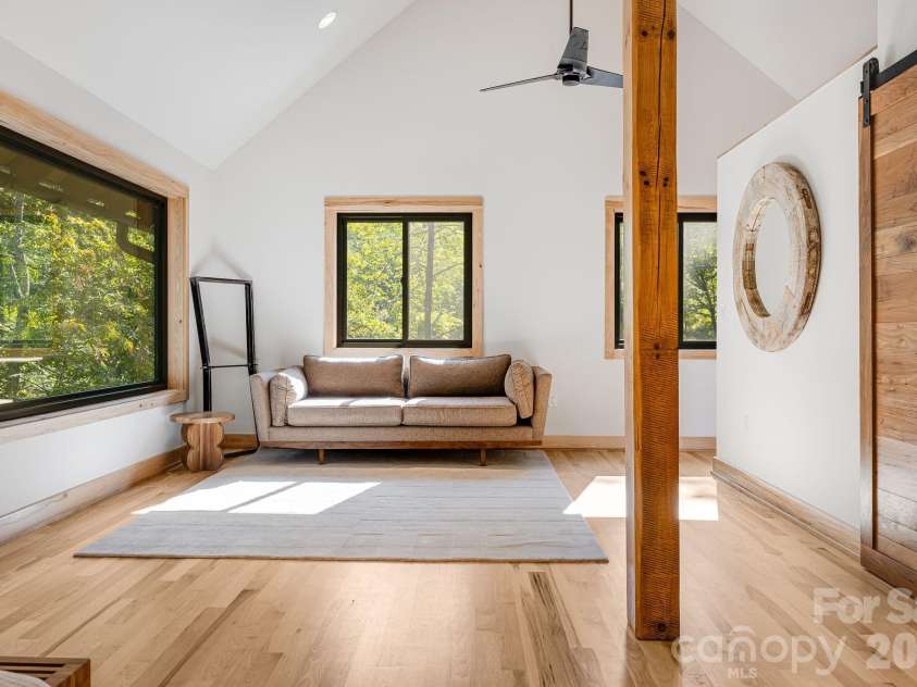 39 Bent Creek Preserve Road, Asheville, NC 28806.  MLS# CAR4359844, YatesRealty ID 11362. 