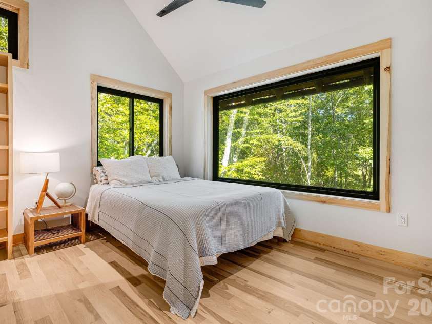 39 Bent Creek Preserve Road, Asheville, NC 28806.  MLS# CAR4359844, YatesRealty ID 11362. 