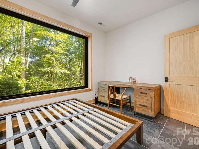 39 Bent Creek Preserve Road, Asheville, NC 28806.  MLS# CAR4359844, YatesRealty ID 11362. 