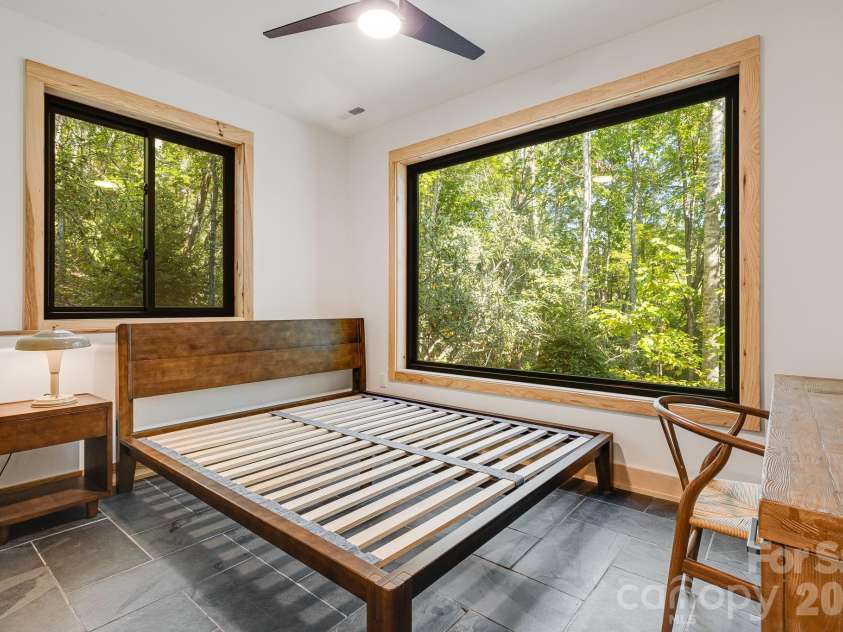 39 Bent Creek Preserve Road, Asheville, NC 28806.  MLS# CAR4359844, YatesRealty ID 11362. 