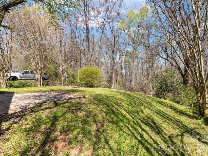 2872 Signal Court, Concord, NC 28025.  MLS# CAR4347290, YatesRealty ID 11363. 