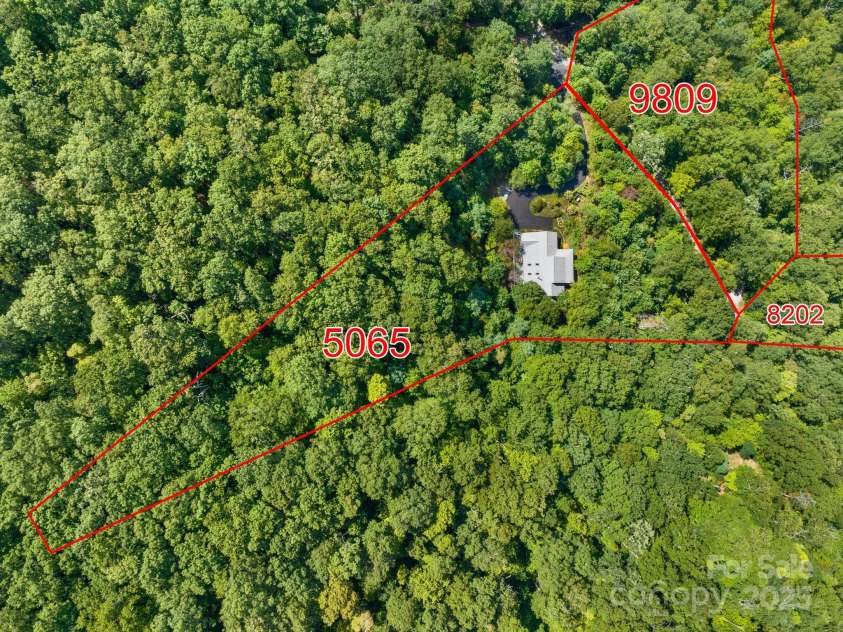 80 Ivy Cove Road, Fairview, NC 28730.  MLS# CAR4249223, YatesRealty ID 11363. 