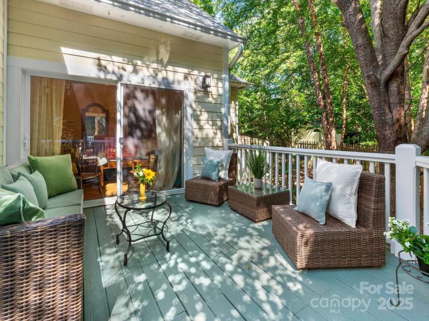 80 Ivy Cove Road, Fairview, NC 28730.  MLS# CAR4249223, YatesRealty ID 11363. 