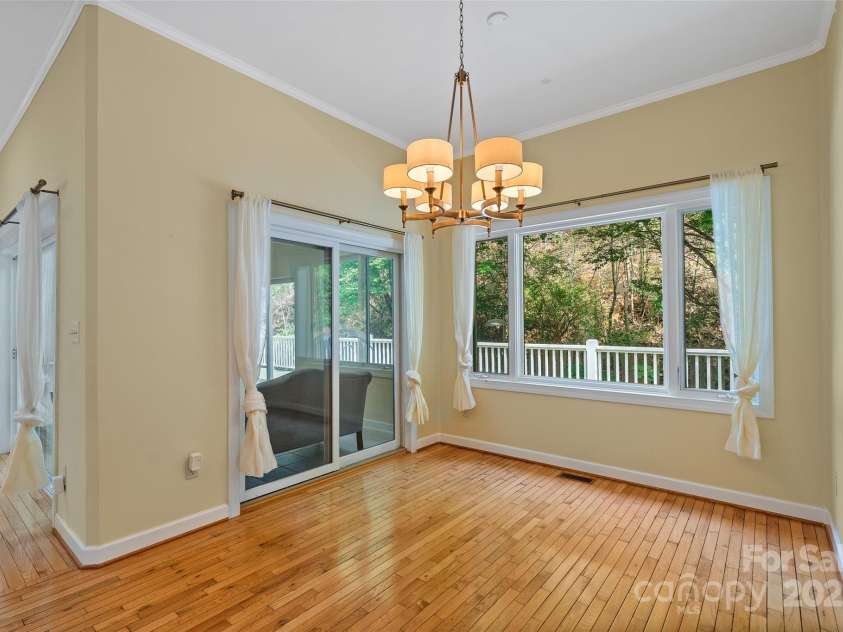 80 Ivy Cove Road, Fairview, NC 28730.  MLS# CAR4249223, YatesRealty ID 11363. 