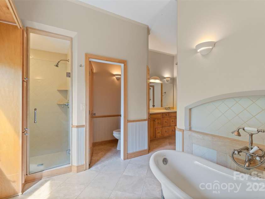 80 Ivy Cove Road, Fairview, NC 28730.  MLS# CAR4249223, YatesRealty ID 11363. 