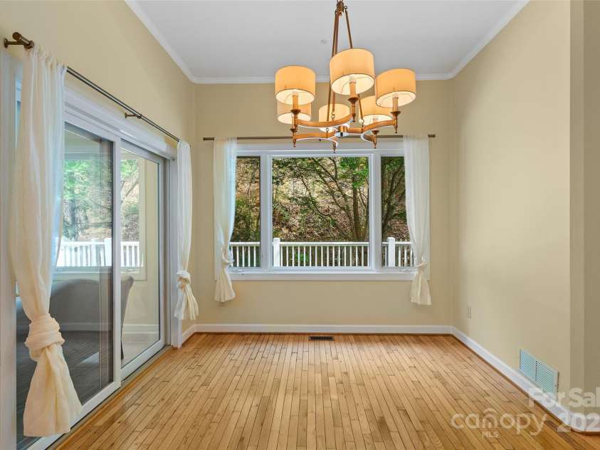 80 Ivy Cove Road, Fairview, NC 28730.  MLS# CAR4249223, YatesRealty ID 11363. 