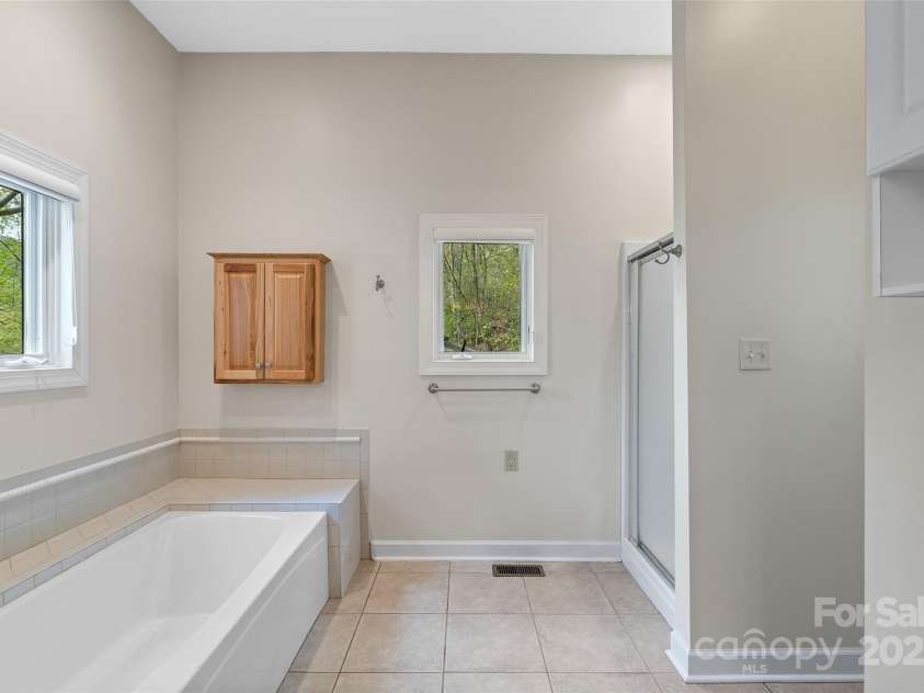 80 Ivy Cove Road, Fairview, NC 28730.  MLS# CAR4249223, YatesRealty ID 11363. 