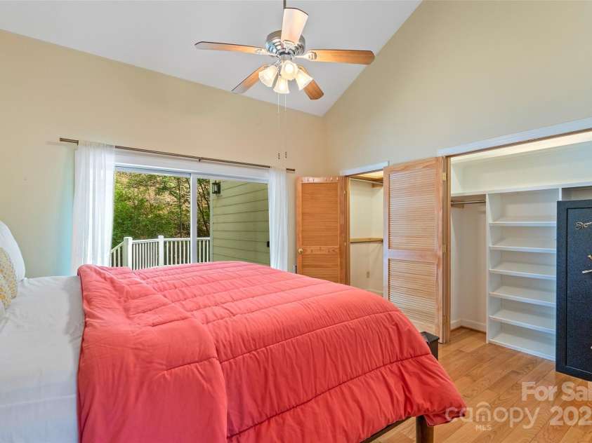 80 Ivy Cove Road, Fairview, NC 28730.  MLS# CAR4249223, YatesRealty ID 11363. 