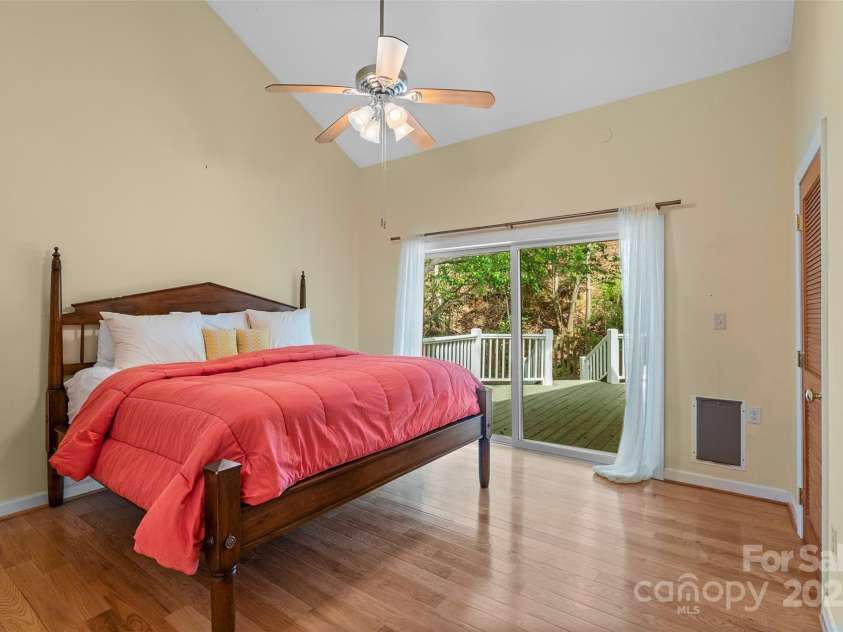 80 Ivy Cove Road, Fairview, NC 28730.  MLS# CAR4249223, YatesRealty ID 11363. 