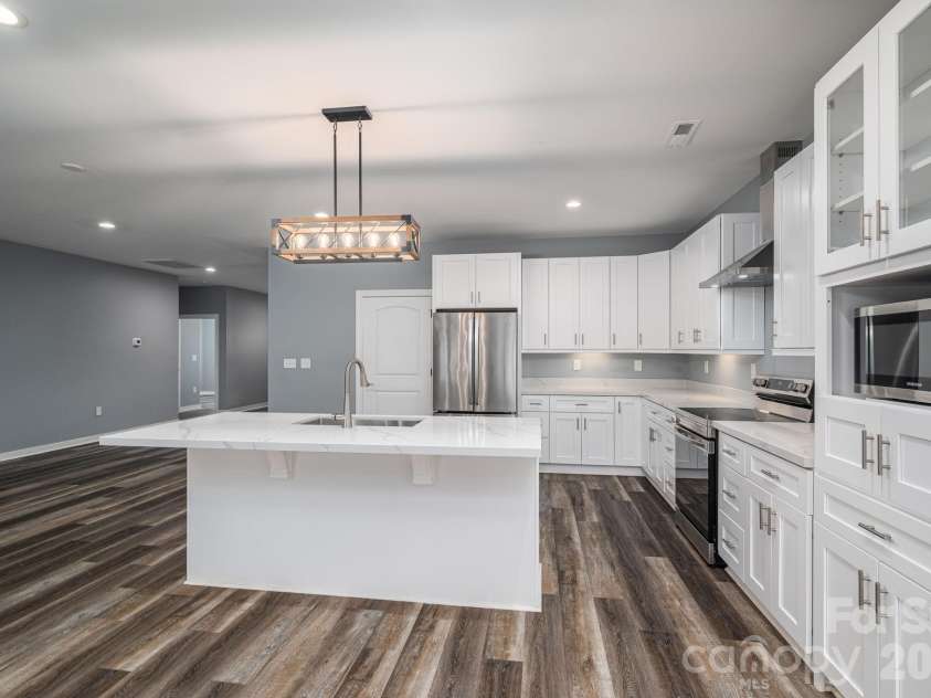 140 Shields Drive, Lincolnton, NC 28092.  MLS# CAR4364342, YatesRealty ID 11366. 
