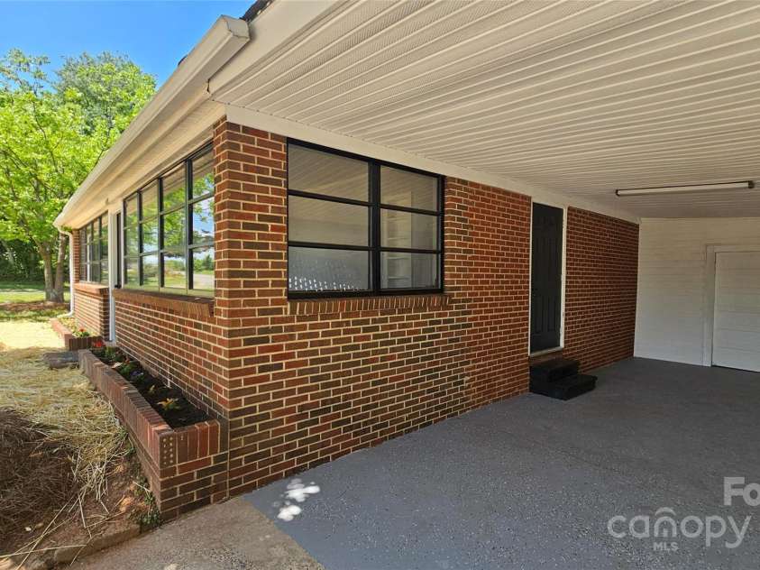 2203 Arney Street, Lincolnton, NC 28092.  MLS# CAR4255793, YatesRealty ID 11368. 