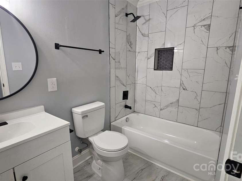 2203 Arney Street, Lincolnton, NC 28092.  MLS# CAR4255793, YatesRealty ID 11368. Full Bathroom