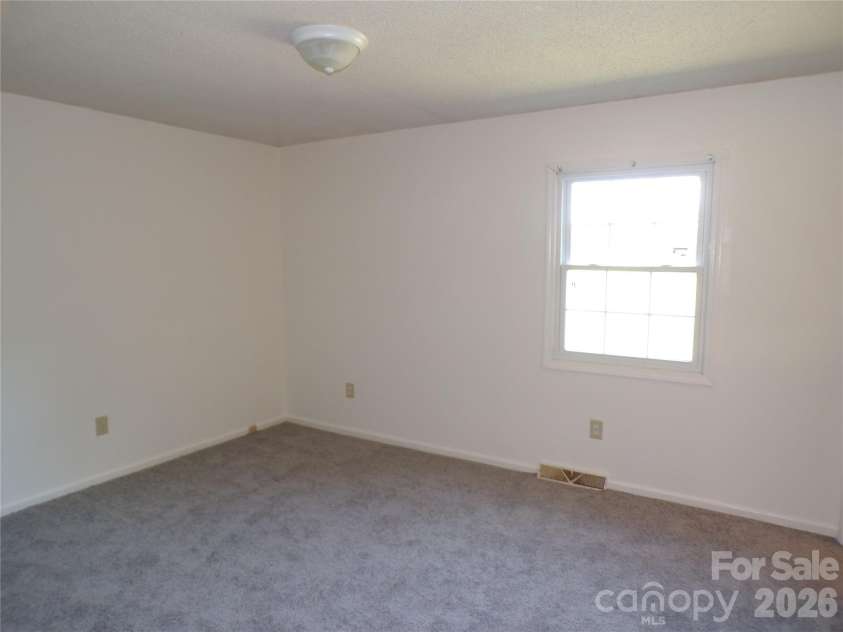 5391 Sapp Road, Kannapolis, NC 28083.  MLS# CAR4388250, YatesRealty ID 11368. 